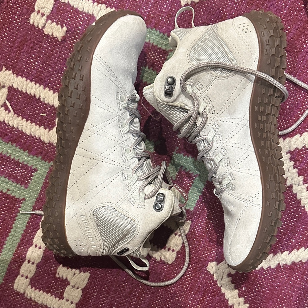 Merrell Quantum Grip Light Gray High-Top hiking shoes